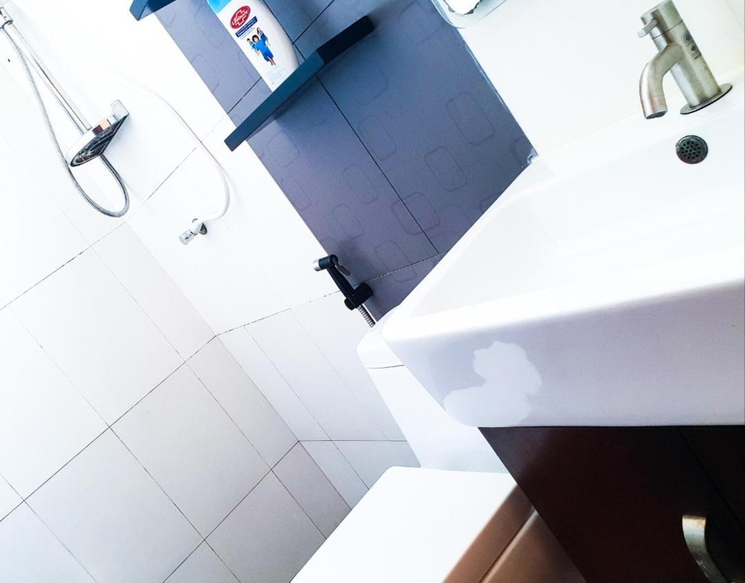 מאלה Reef Guest House חדר תמונה
